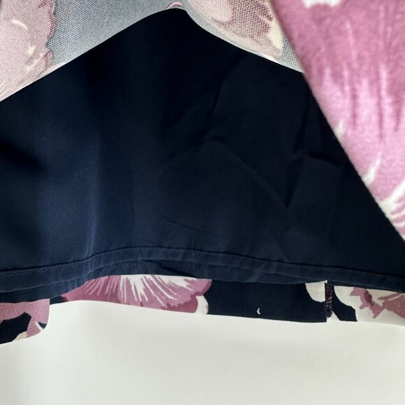 3/$25 Ann Taylor Floral Print‎ Mini Sheath Dress 2 Sleeveless Navy Blue Purple - Picture 5 of 10